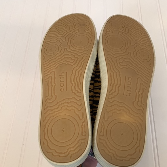 Earth Zen Spree Zebra Animal Print Slip On Knit Sneakers Size 11 - Picture 6 of 9